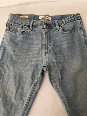 Hollister Men’s Skinny Epic Flex Faded Light Blue Jeans 32x34